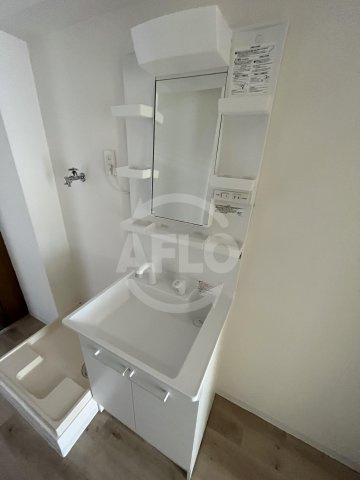 メゾンナカムラ北堀江の独立洗面台|メゾンナカムラ北堀江　独立洗面台