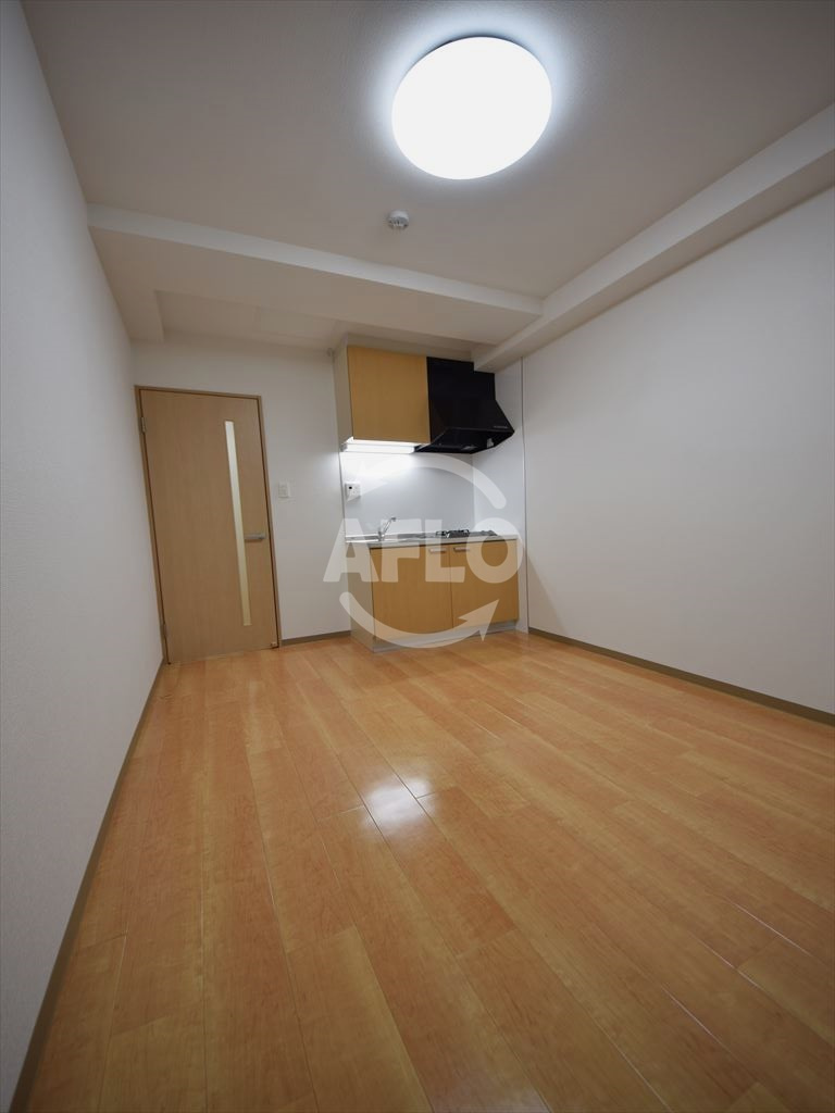 Parfect Life九条（旧グランエクラ九条）の居間・リビング|Perfect Life九条（旧グランエクラ九条）　開放的なお部屋