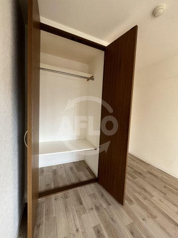 メゾンナカムラ北堀江の収納|メゾンナカムラ北堀江　クローゼット