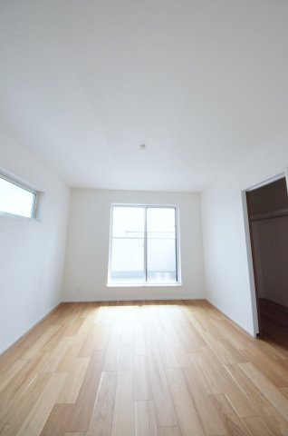 井口四丁目の洋室|全居室収納スペース有、お部屋が広く綺麗に使えます