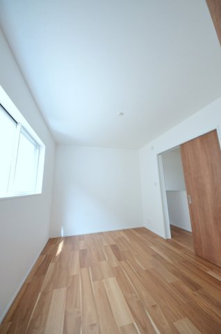 井口四丁目の洋室|全居室収納スペース有、お部屋が広く綺麗に使えます