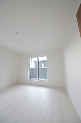 坪井一丁目の洋室|全居室収納スペース有、お部屋が広く綺麗に使えます