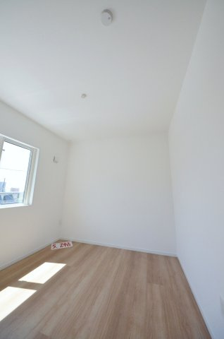 皆賀一丁目の洋室|全居室収納スペース有、お部屋が広く綺麗に使えます