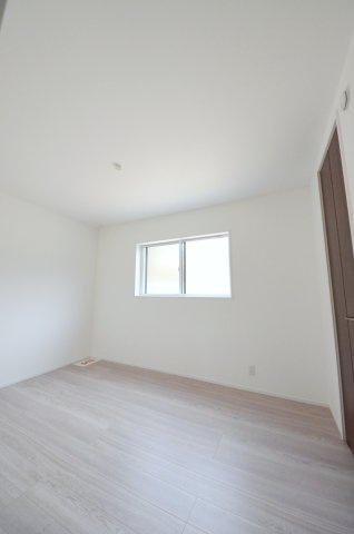 長楽寺一丁目の洋室|全居室収納スペース有、お部屋が広く綺麗に使えます