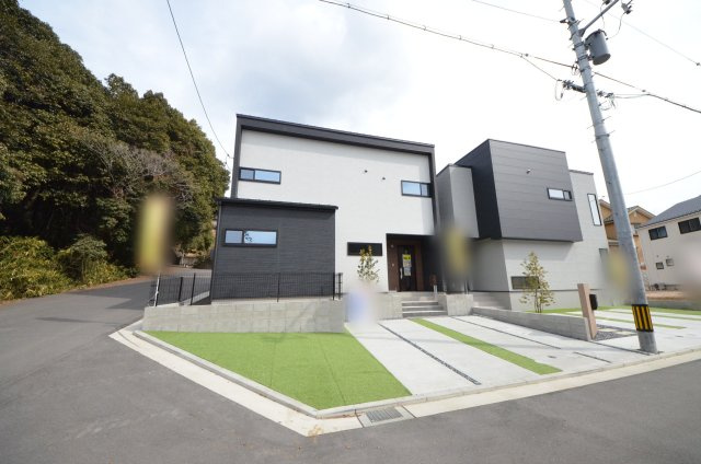 長楽寺一丁目の外観|敷地広々43坪
駐車2台可能です