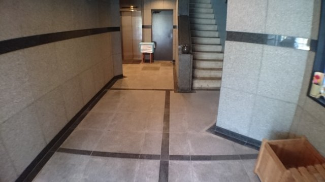 ブルービラ吉原のエントランス