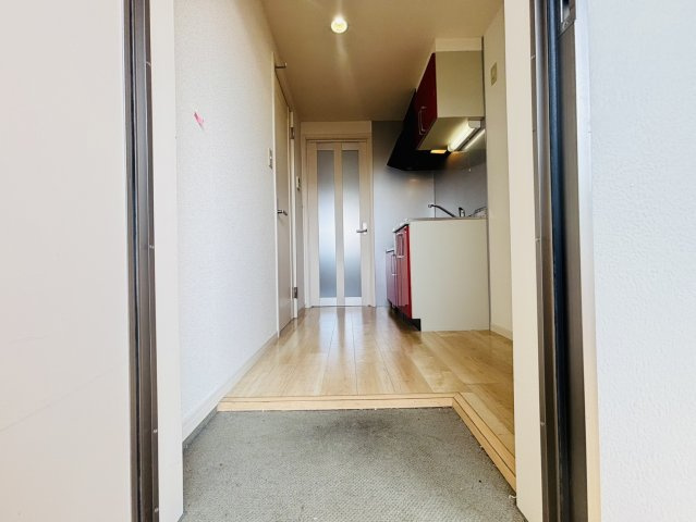 太宰府市朱雀４丁目のアパートの玄関|別号数タイプ