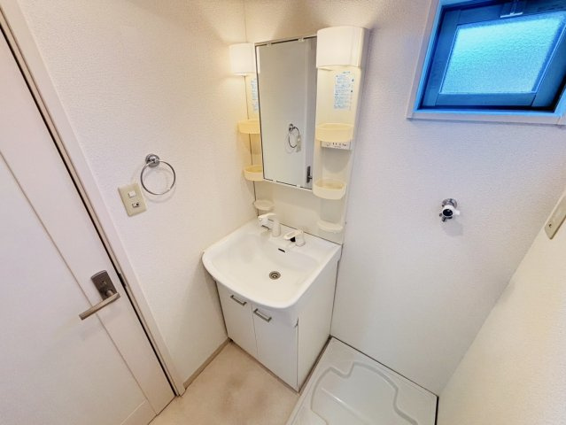 太宰府市朱雀４丁目のアパートの洗面所|別号数タイプ