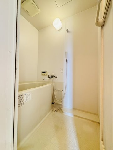 太宰府市朱雀４丁目のアパートの浴室|別号数タイプ