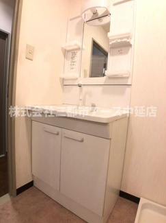 【洗面所】 | パスティーユ石川台 | パスティーユ石川台　は三都市アース中延店へお任せください！　ご内覧可能なお部屋は物件現地お待ち合わせご案内可能です！別号室参考画像