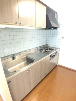 【キッチン】 | パスティーユ石川台 | パスティーユ石川台　は三都市アース中延店へお任せください！　ご内覧可能なお部屋は物件現地お待ち合わせご案内可能です！別号室参考画像