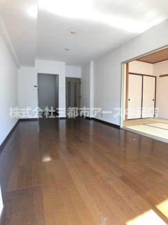 【居間・リビング】 | パスティーユ石川台 | パスティーユ石川台　は三都市アース中延店へお任せください！　ご内覧可能なお部屋は物件現地お待ち合わせご案内可能です！別号室参考画像