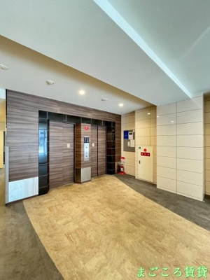 【ロビー】 | SERENiTE本町reflet