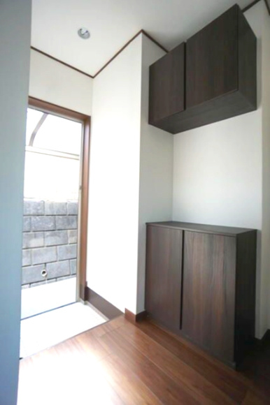 ソフィア清水ヶ丘の玄関