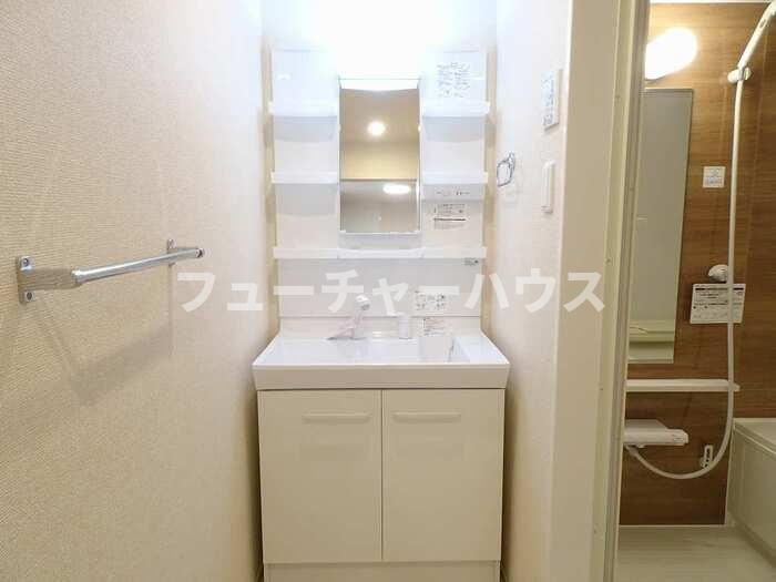 アルストロメリアの洗面所