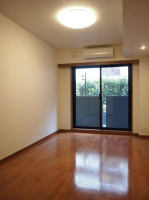 【居間・リビング】 | ルーブル早稲田六番館 | 洋室のお部屋です。