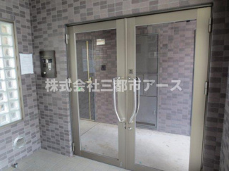 【エントランス】 | アクアコートT・F | アクアコートＴ・Ｆ　は三都市アース中延店へお任せください！　ご内覧可能なお部屋は物件現地お待ち合わせご案内可能です！