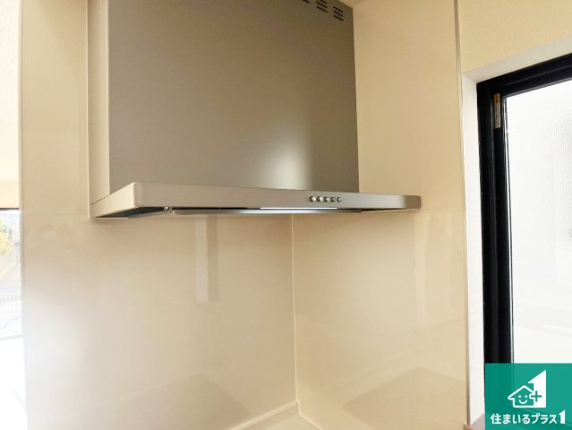 明石市松が丘　新築一戸建ての設備|汚れにくいスロットフィルタでお手入れラクラク！ＬＥＤ照明付き！