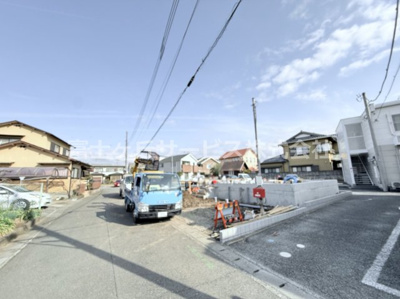 【外観】 | 三島市青木 4期 新築一戸建て 2号棟 | 現在建築中の外観画像です。ご内覧は同じメーカーの完成物件へご案内いたしますので、いつでもご相談ください！