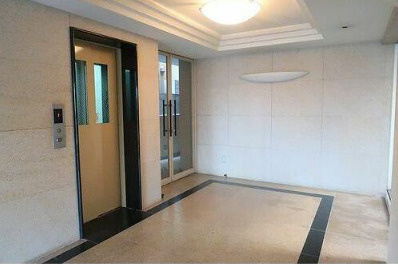 デュオ・スカーラ幡ヶ谷のロビー