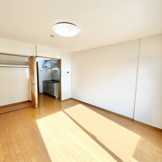 【寝室】レーベンス柏木