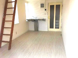 メゾンドゥSHINO美好町の居間・リビング