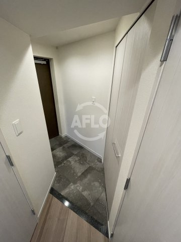 アドバンス西梅田フォルンの玄関|アドバンス西梅田フォルン　玄関