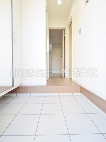 小川町1丁目戸建賃貸住宅の玄関