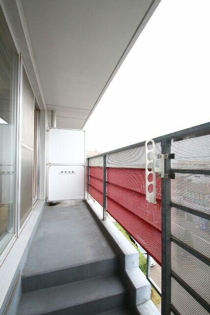 川崎市多摩区中野島６丁目の賃貸マンションのバルコニー