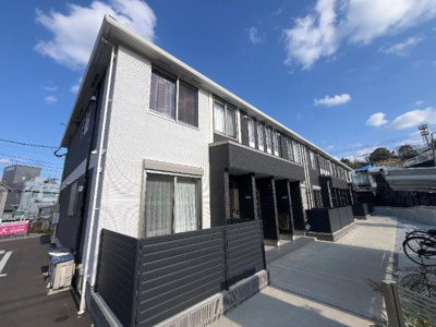 【外観】 | ソリジエ | ◆◇◆大人気の入居時の費用負担0円プラン利用可能◆◇◆
〇現地待合わせOK　〇LINE対応可　〇他社物件持込ＯＫ
〇遠隔契約OK　〇お値引き喜んで♪皆様のお問合せをお待ちしています♪