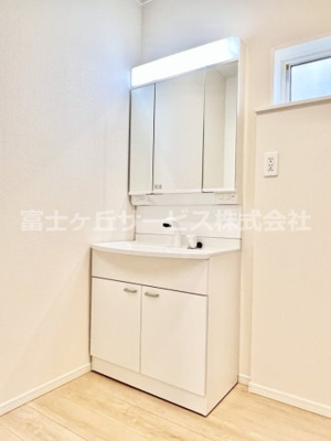 【独立洗面台】 | 三島市青木 4期 新築一戸建て 3号棟 | 独立洗面台です
