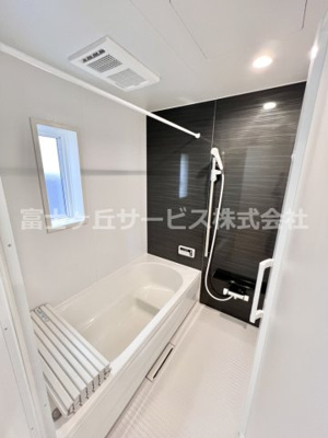 【浴室】 | 三島市青木 4期 新築一戸建て 3号棟 | 落ち着いた空間のお風呂です