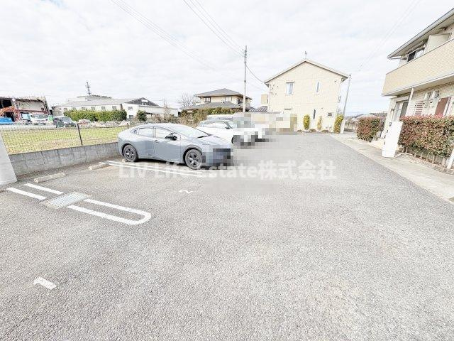 ウィット　Ⅱの駐車場