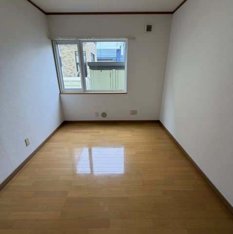 ベルシーヌ鷲別の洋室|きれいな洋室です