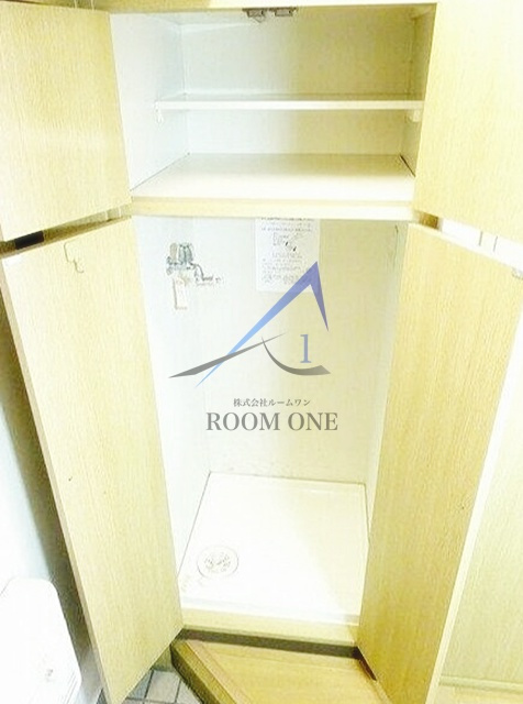 ルーブル駒沢大学Ⅱの設備|洗濯機置場です。