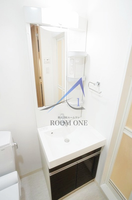 ジェノヴィア東日本橋駅前グリーンヴェールの洗面所|洗面台です。