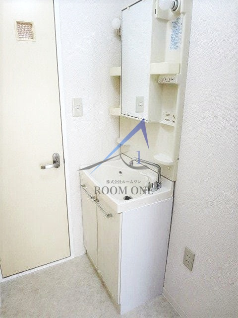 カーサ新宿の洗面所|洗面台です。