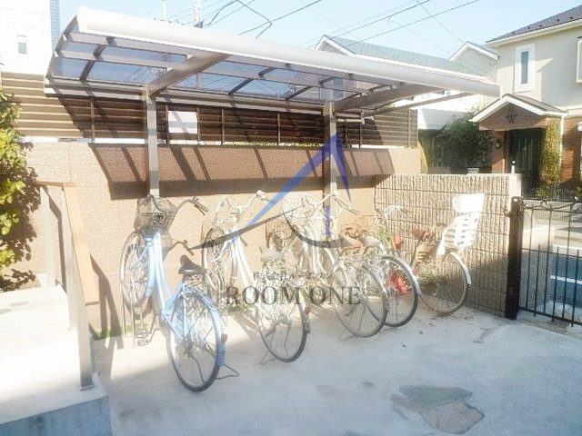 ヴィラ・フローラス