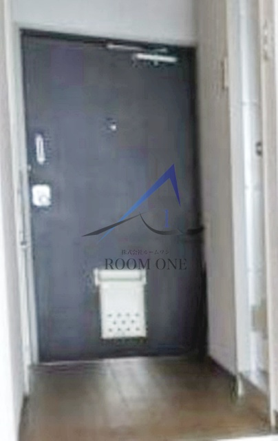 トップ明大前第三の玄関|玄関です。