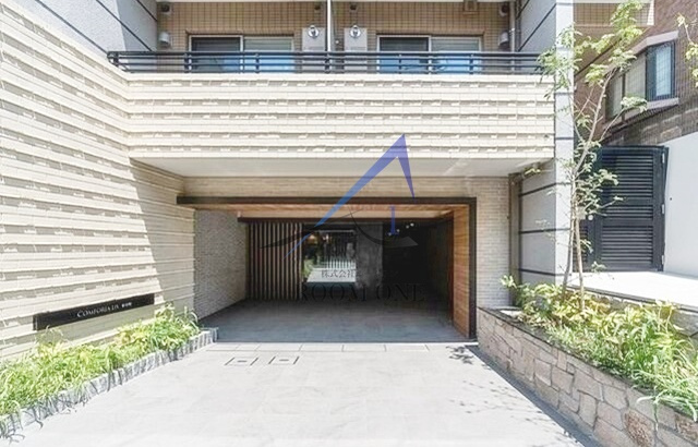 コンフォリア・リヴ東中野のエントランス|エントランスです。