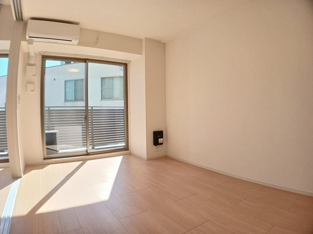 Ｂｒｉｇｈｔ　Ｇａｔｅ　名古屋の居間・リビング|同物件他部屋写真
反転の場合有現況優先