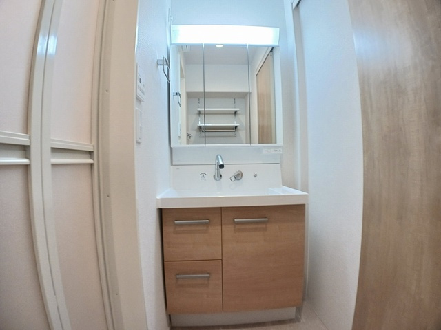 Ｂｒｉｇｈｔ　Ｇａｔｅ　名古屋の洗面所|同物件他部屋写真
反転の場合有現況優先