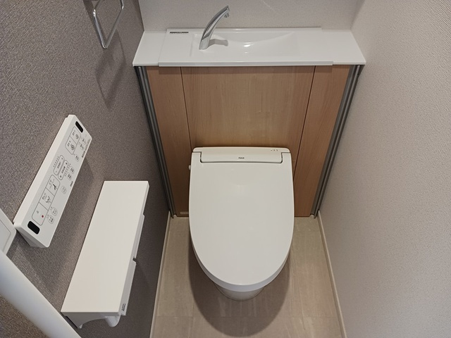 Ｂｒｉｇｈｔ　Ｇａｔｅ　名古屋のトイレ|同物件他部屋写真
反転の場合有現況優先