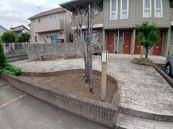 ローズコート・H　D棟のエントランス