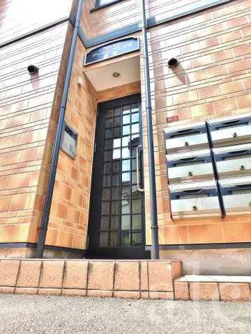 杉並区本天沼１丁目のアパートのエントランス|オートロックエントランス