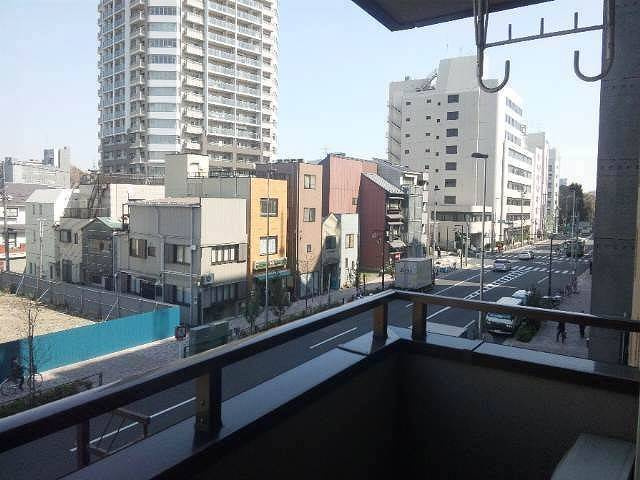 増渕ビルのバルコニー