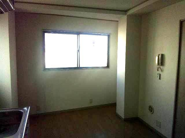 増渕ビルの居間・リビング