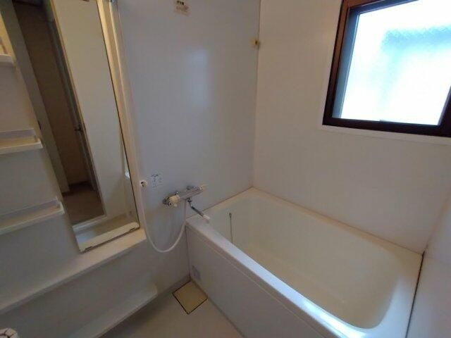 増渕ビルの浴室