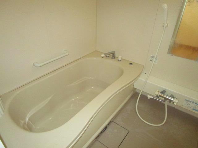 ブルーハーバーの浴室