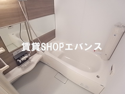 【浴室】 | カラマハレ | 落ち着いた空間のお風呂です